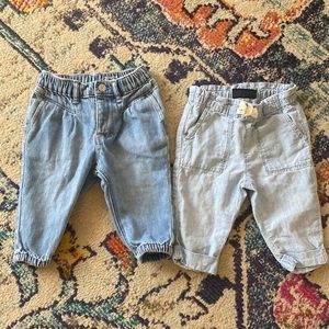 2 PAIRS BABY GAP JEANS BUBBLE JEANS 6-12 MONTH
